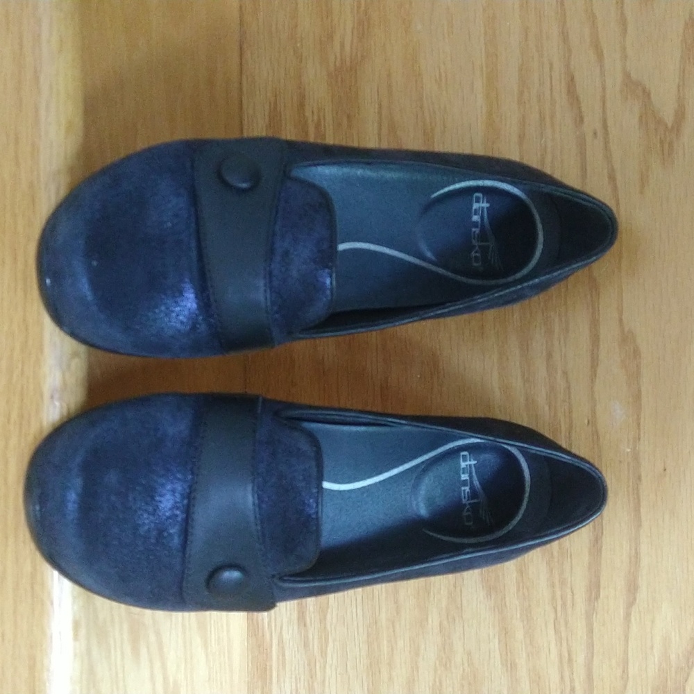 Dansko Shimmer Navy Flats with Black Strap and Rounded Toe size 7